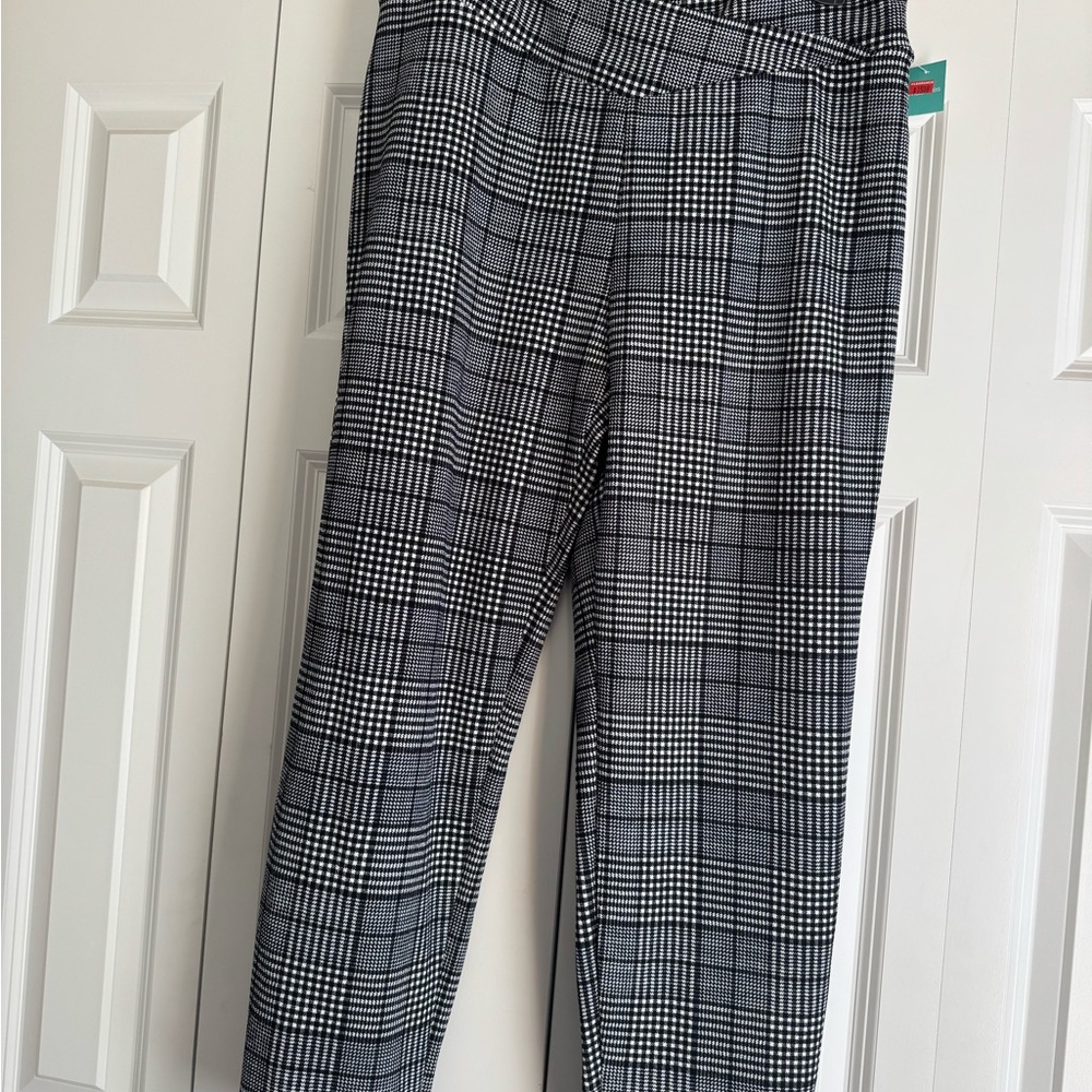 Stylish Women’s Plaid Pants - Black and White